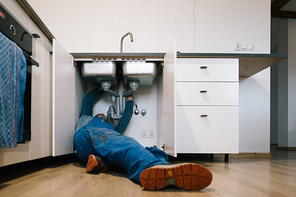 Professional Leak Detection technician working in Newcomb, MD